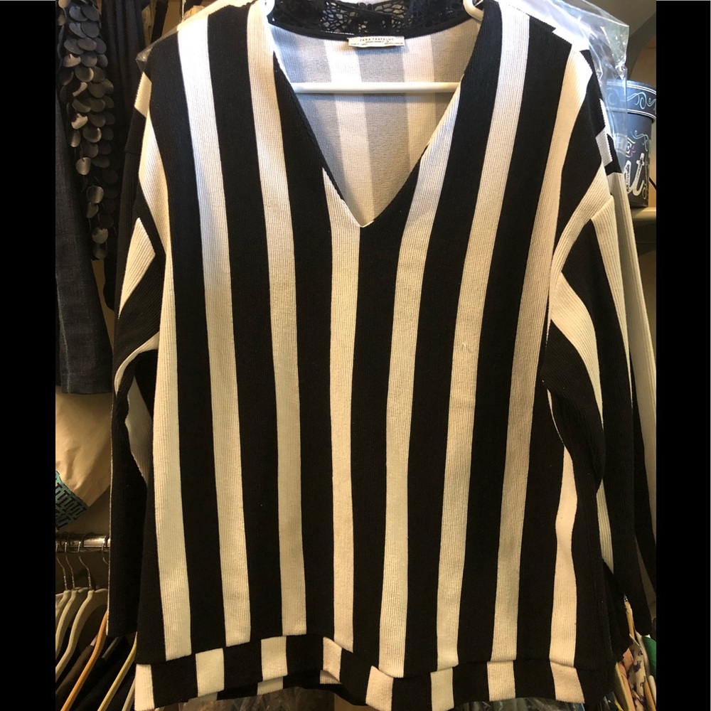 Zara Black & White Striped Sweater